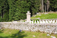 The cemetery Granezza war , in English territory
