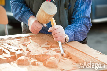 laboratorio per bambini con carta