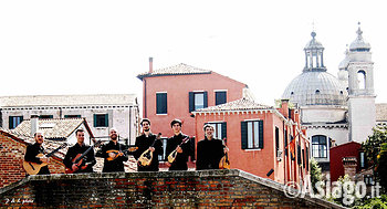 Mandolini Mandolini