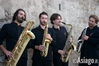 saxofollia