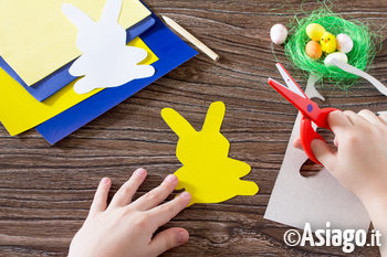 laboratorio per bambini con carta