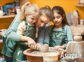 Laboratorio per bambini con l'argilla ad Asiago