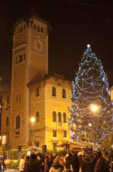 Albero di Natale in piazza ad Asiago
