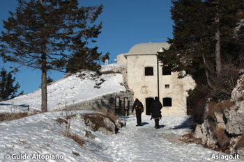 Ciaspolata al Forte Campolongo con Guide Altopiano