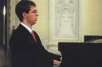 Concert pianist Paul Zentilin Canove to December 10, 2011 at 17.30