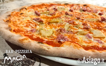 pizza salsiccia e porcini ai cereali fb pizza salsiccia e porcini ai cereali fb