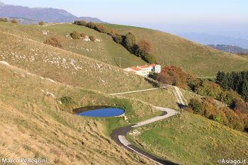 Escursione guidata sul Monte Caina con Guide Altopiano