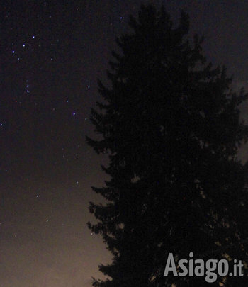 escursione polvere di stelle malga pusterle con asiago guide