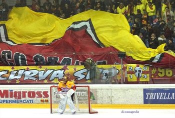 Portiere dell'Asiago Hockey - Foto David Wassabruba