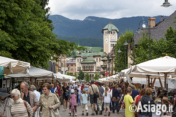 Mercatino antiquariato Asiago 2015