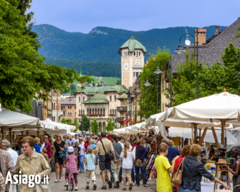 Mercatino antiquariato Asiago estate 2022