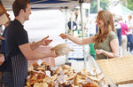 Wochenmarkt in Cesuna, Asiago Hochebene-Juli 28, 2017