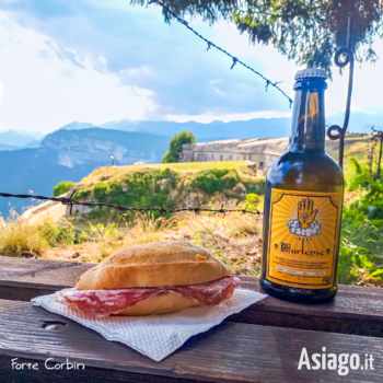 Panino e birra al forte corbin