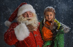 Santa arrives in Piazza Giustina in Roana, December 24, 2016