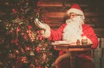 Der Weihnachtsmann wartet auf alle Kinder in seinem Haus in Asiago - 11. Dezember 2021