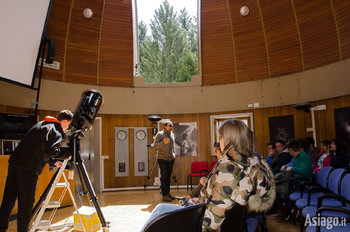 Osservazione del sole dalla sala multimediale dell'Osservatorio