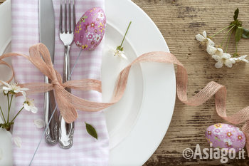 Tavola pronta per Pranzo di Pasqua