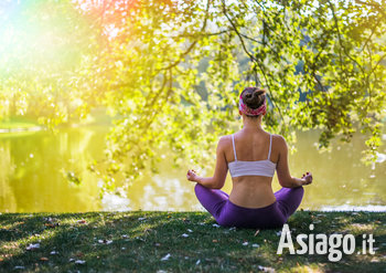 Lezione di Nature Yoga a Cesuna di Roana