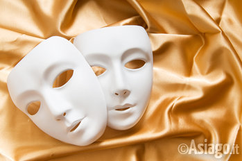 maschere spettacoli teatrali