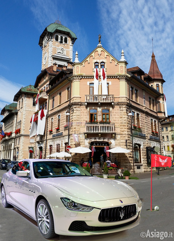 Maserati e golf al Caffè Adler di Asiago