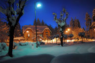 La vecchia stazione di Asiago di notte