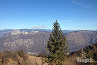 The burning of the Val Renzola of 12/28/2015 seen from Monte Summano