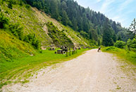 Picnic Area and grills along the Valle dei Ronchi