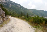 The dirt road leading to Bocchetta Portule