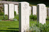 Eine respektvolle Stille hängt über den englischen Friedhof der Erhabenheit