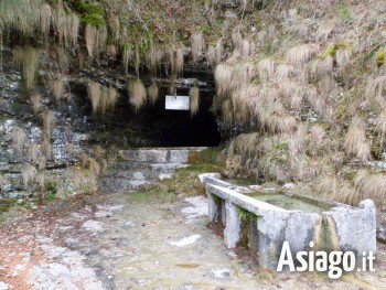 Sentiero dell'acqua escursione a Enego