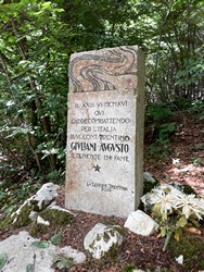 Cippo Commemorativo Augusto Giuliani