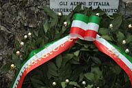 Didascalia Celebrativa Contributo Alpini sul Cornone