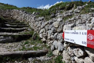 Walkway indicating Toward the trenches of command and Piazzale Lozze