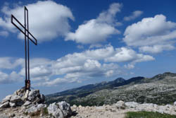 La Croce su Cima Caldiera a 2024 metri