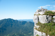 Die Cengio hügeliche Monte Summano Hintergrund