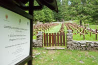 Soldatenfriedhof Eingang Casara Zebio Sassari Brigade