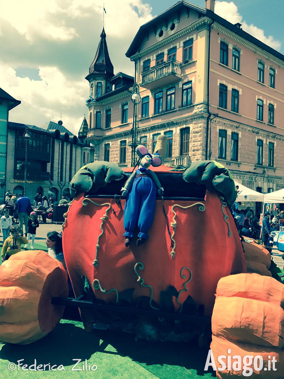 Carrozza di Cenerentola ad Asiago da Fiaba Foto di Federica Zilio