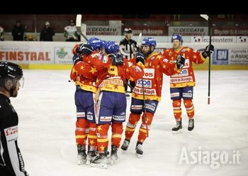Partita Migross Supermercati Asiago Hockey vs EC iDM Wärmepumpen VSV - ICE Hockey League 2022/2023 - 24 settembre 2022