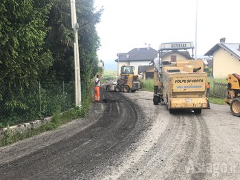 Lavori asfaltatura in Contrada Mosele di Asiago Lavori asfaltatura in Contrada Mosele di Asiago