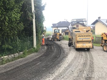 Lavori asfaltatura in Contrada Mosele di Asiago