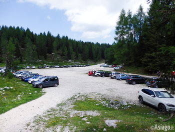Parcheggio piazzale lozze fb Parcheggio piazzale Lozze