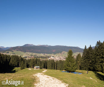 strada di montagna altopiano