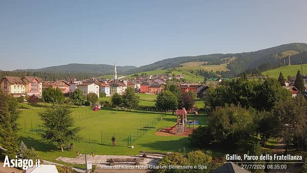 Vista sul parco di Gallio da Hotel Gaarten
