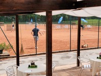 Vista sui campi da tennis dal bar
