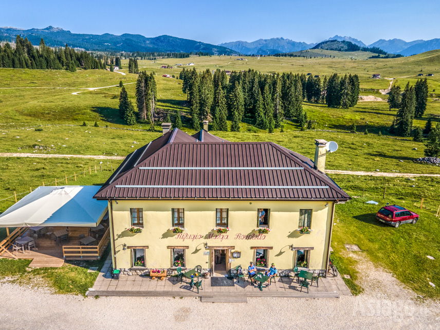 Malga Campo Costalunga sull'Altopiano di Asiago Sette Comuni