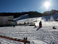 Divertirsi sulla neve a biancoia