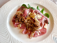 Carne salada di Asiago, funghi e Stravecchio